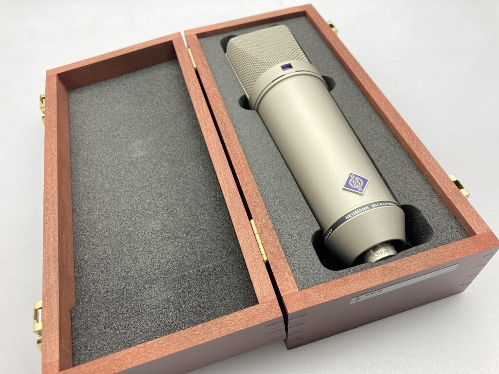 埼玉県より、NEUMANN/ノイマン U87Ai コンデンサーマイクを買取頂き